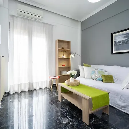Comfy Central Beach Flat Daire Hanya